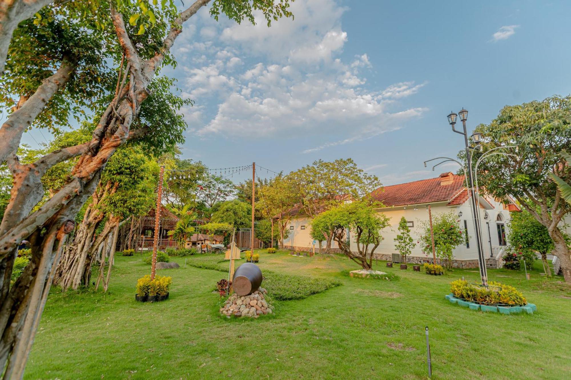 Hoa Lu Garden Resort Ninh Binh Buitenkant foto